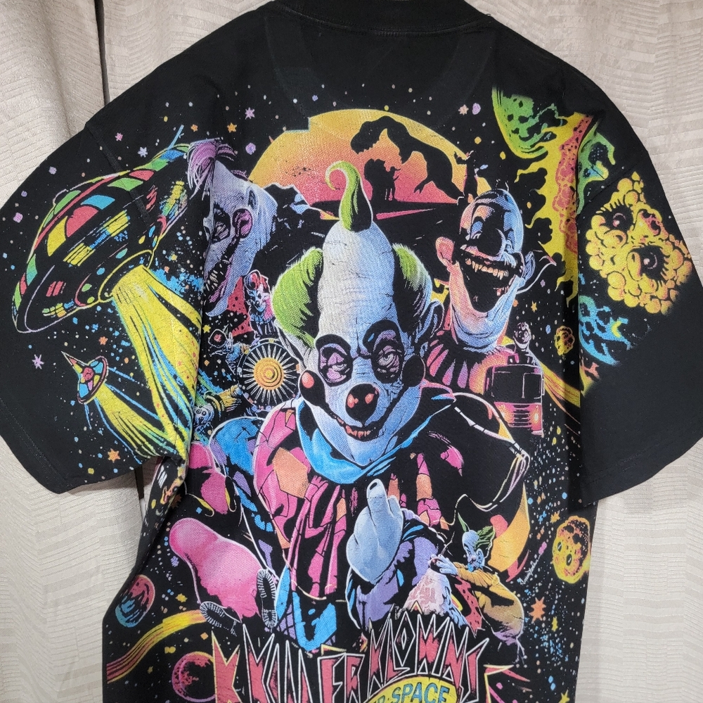 Killer Klowns ALL over Print On SHAKA HEAVYWEIGHT GARMET DYED T SHIRT - Picture 4 of 6